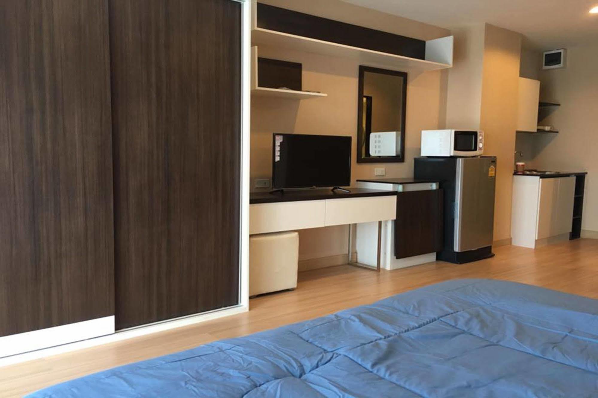 Sereno Airport Hotel Chiang Mai Buitenkant foto