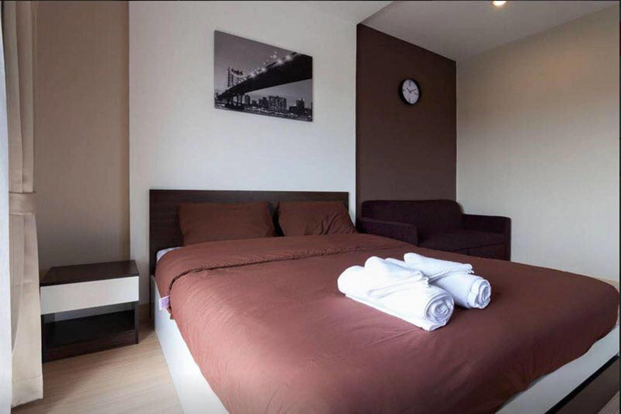 Sereno Airport Hotel Chiang Mai Buitenkant foto